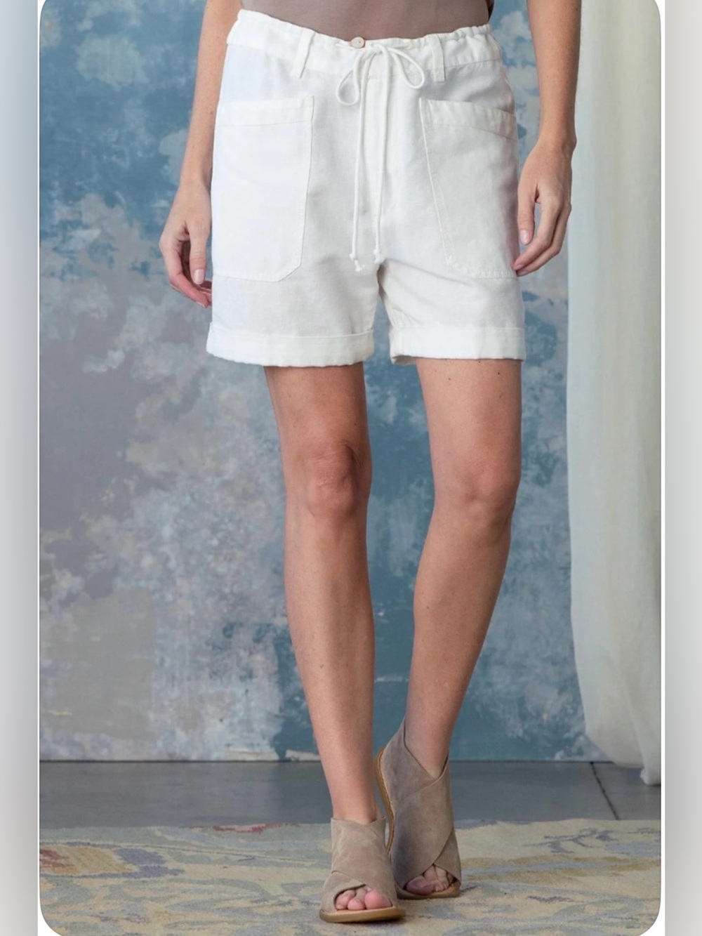 Sundance Sea Level Shores in White. Medium. Cotton. POCKETS! NWT